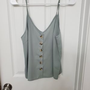 Button down tank